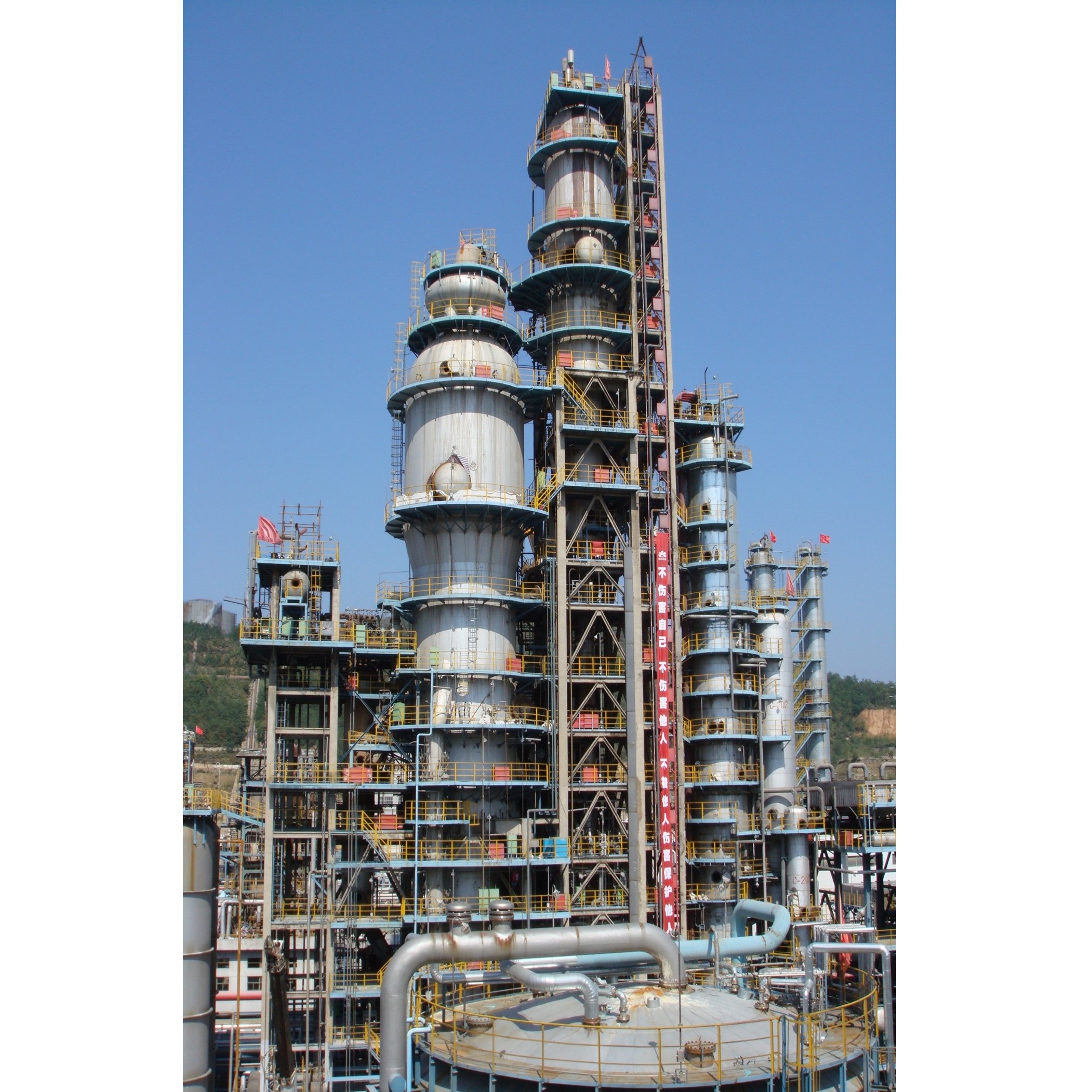 填料型催化主分馏塔1